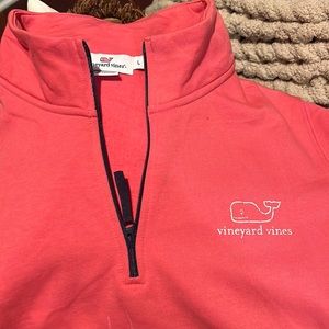 Vineyard vines 1/4 zip up!!